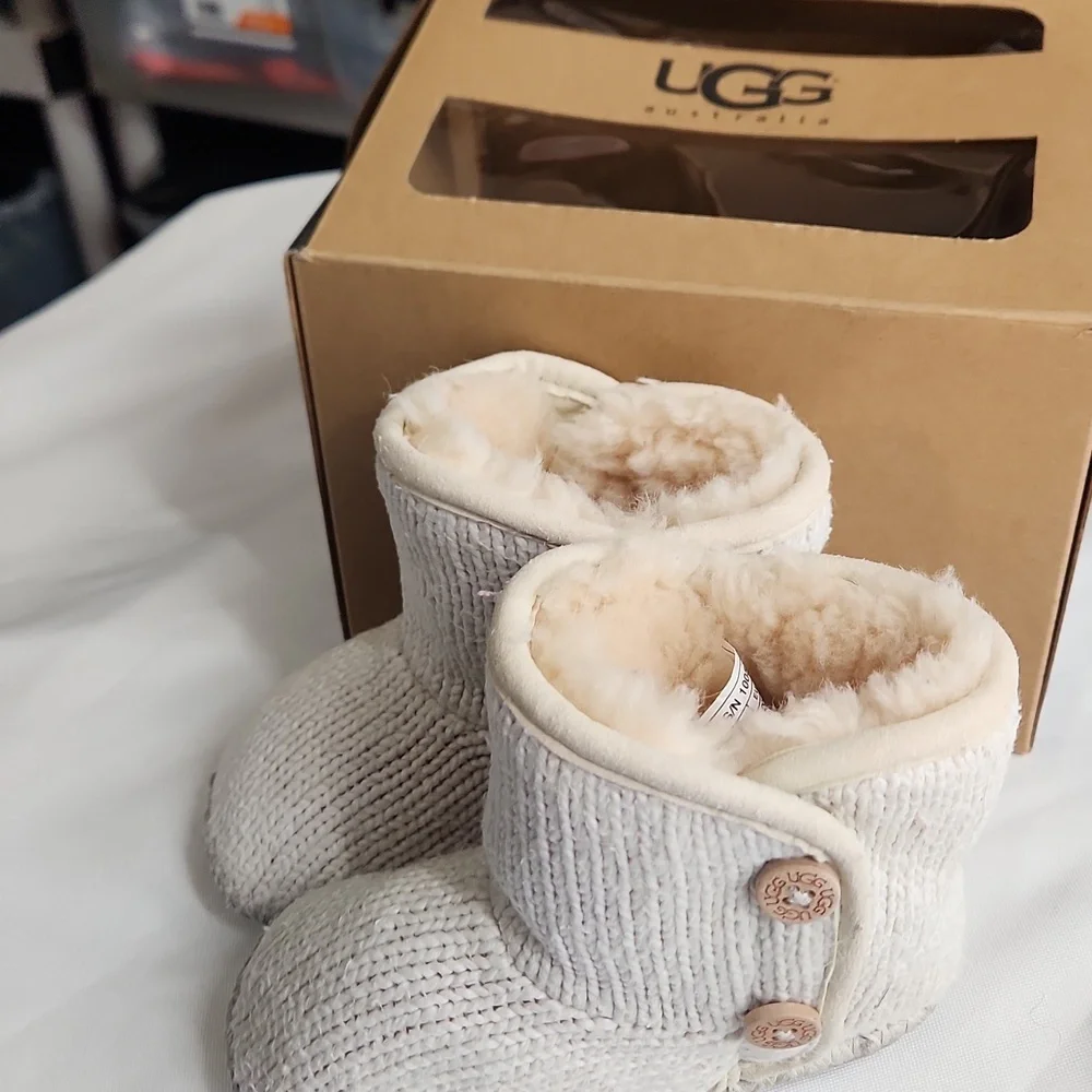 UGG‎ Infant Purl Knit Boots